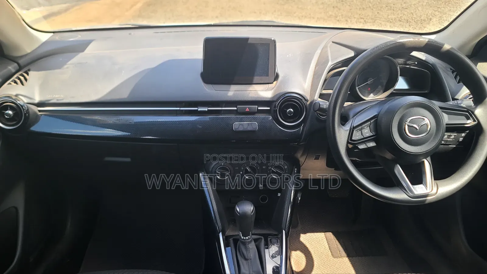 Mazda Demio 2018 White