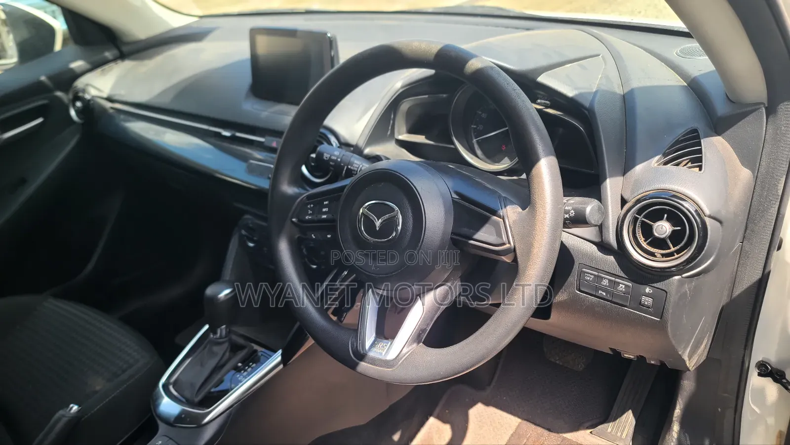 Mazda Demio 2018 White