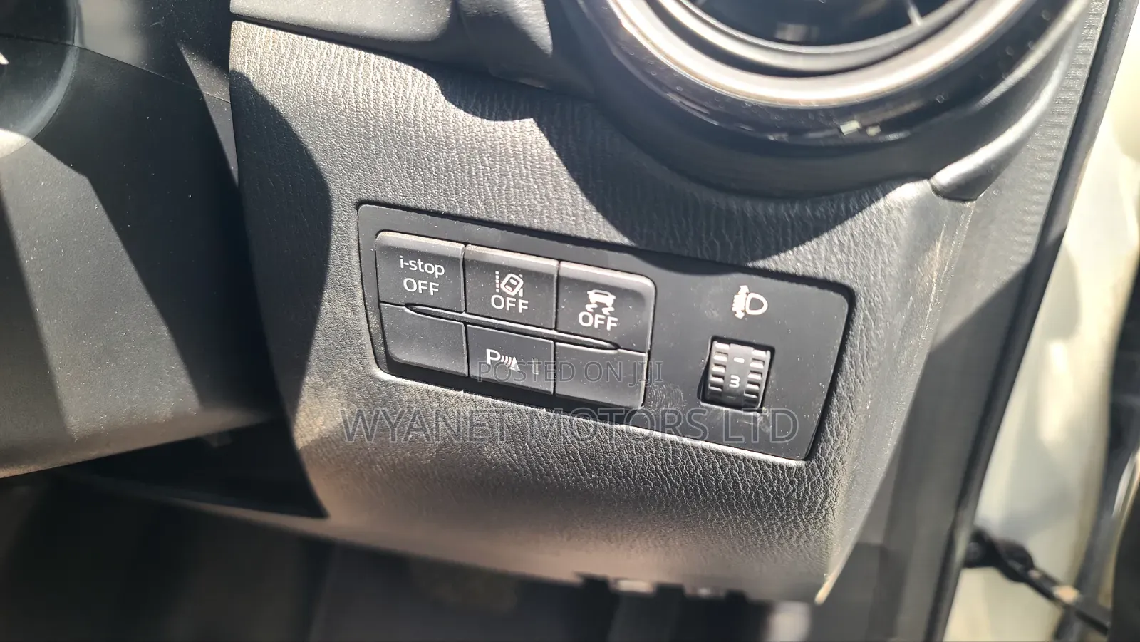 Mazda Demio 2018 White