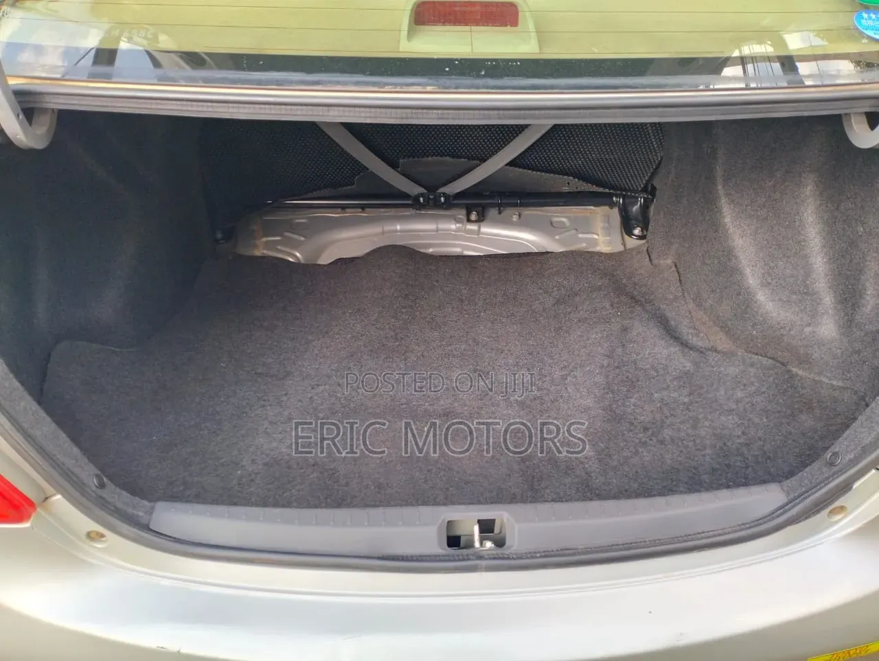 Toyota Belta 2010 Silver