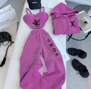 Fancy 3-Piece Light Blue Fleece Sweatset
