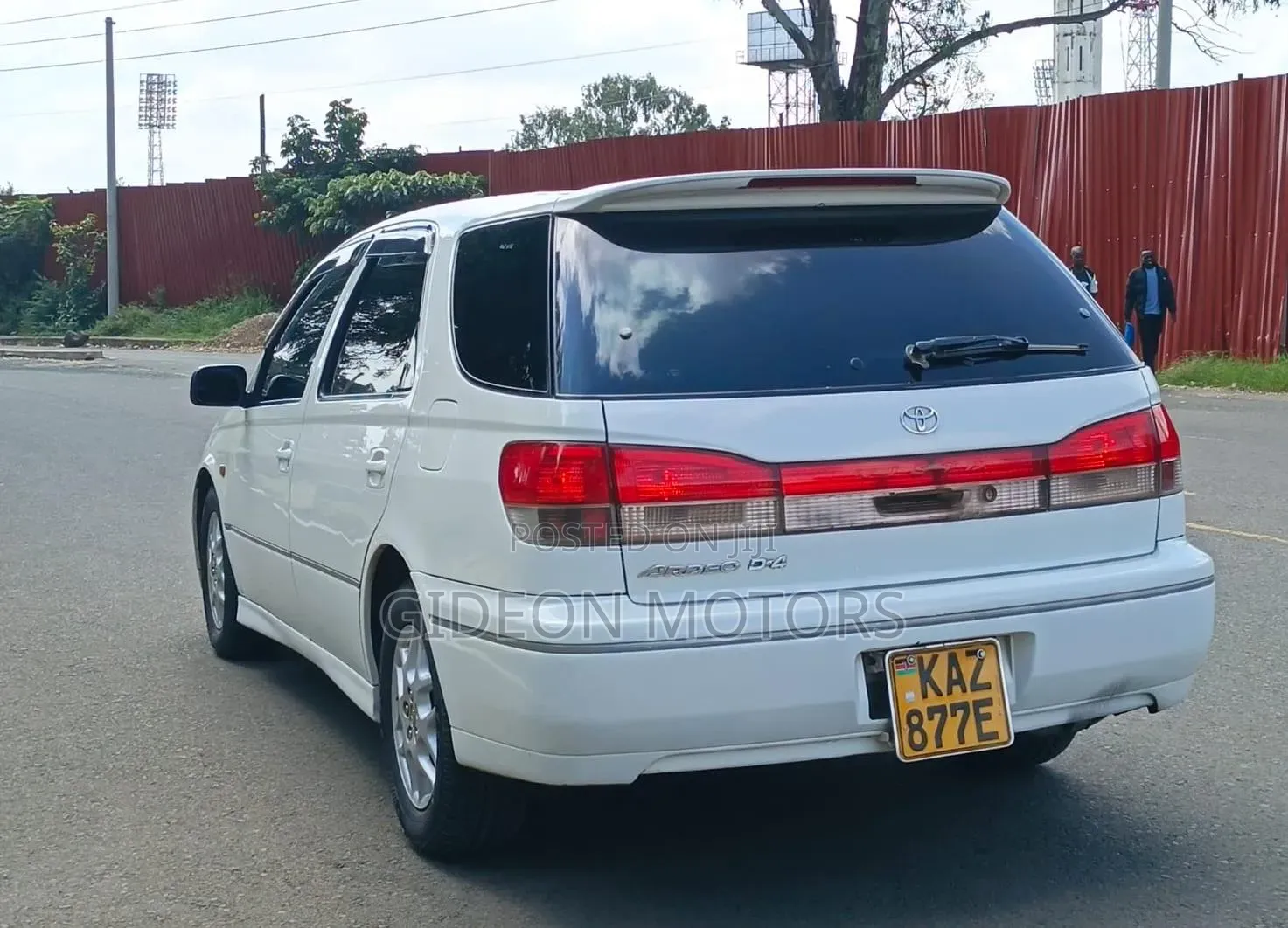 Toyota Vista 2000 White