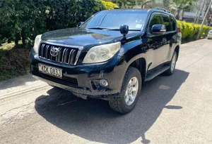 Toyota Land Cruiser Prado 2010 Black
