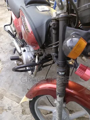 Bajaj Boxer 100 2019 Red