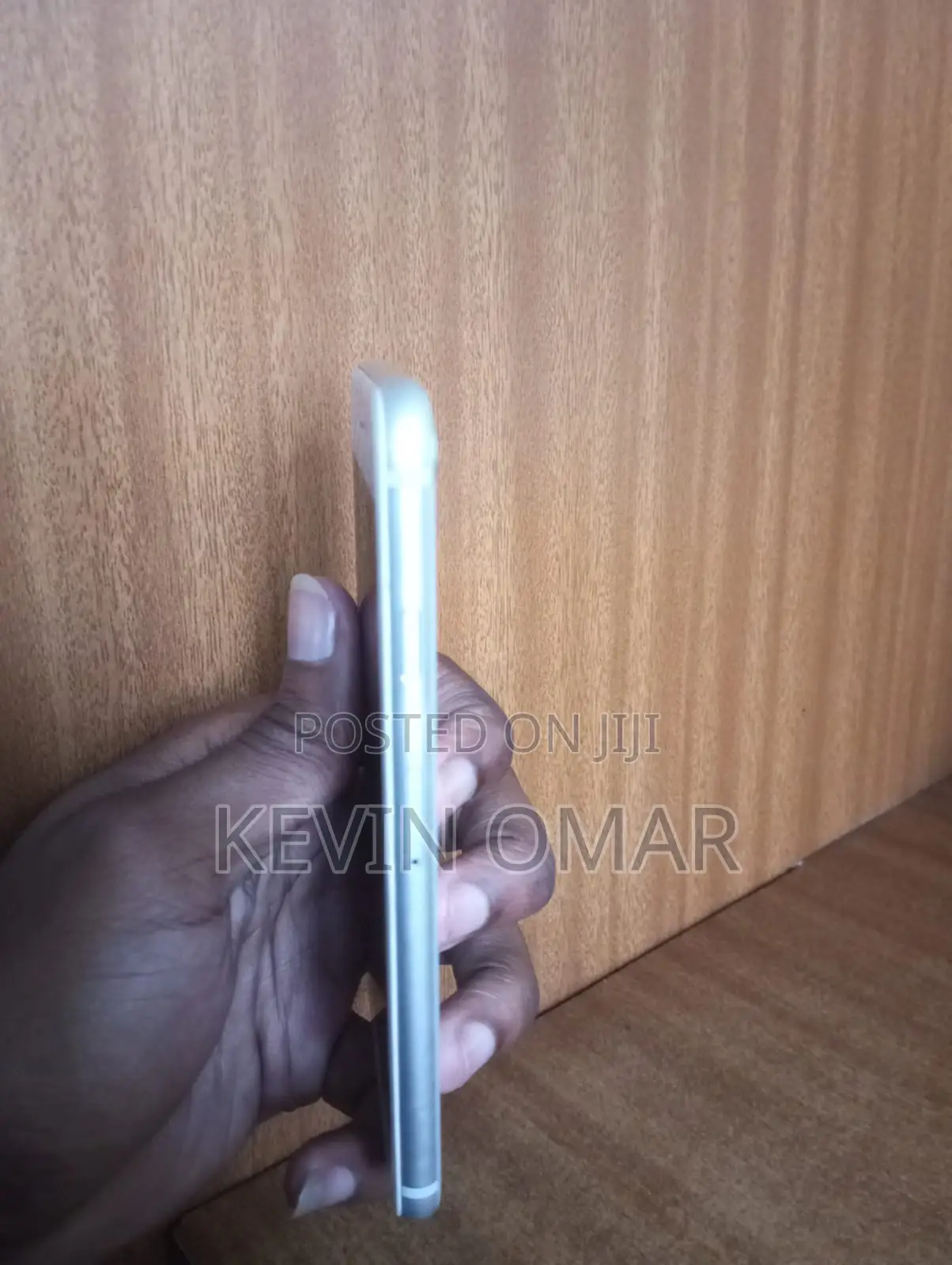 Apple iPhone 8 64 GB White
