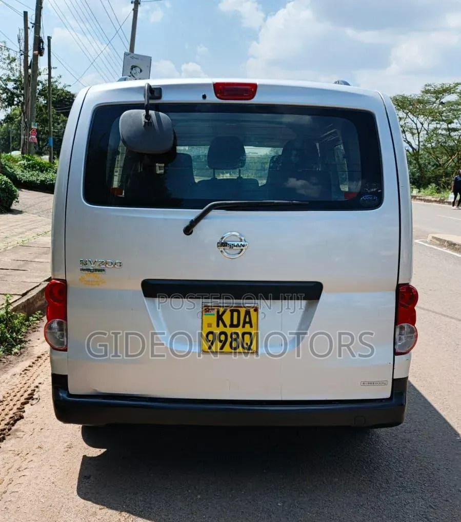 Nissan NV200 2014 Silver