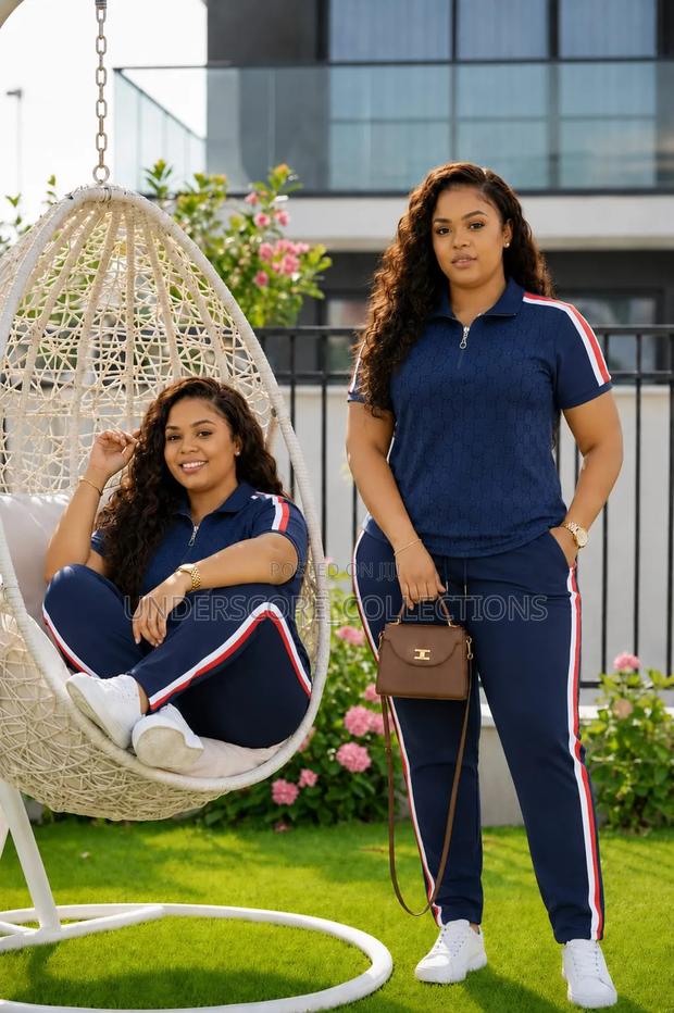 Ladies Two Piece Weekend Wear - thumbnail 3