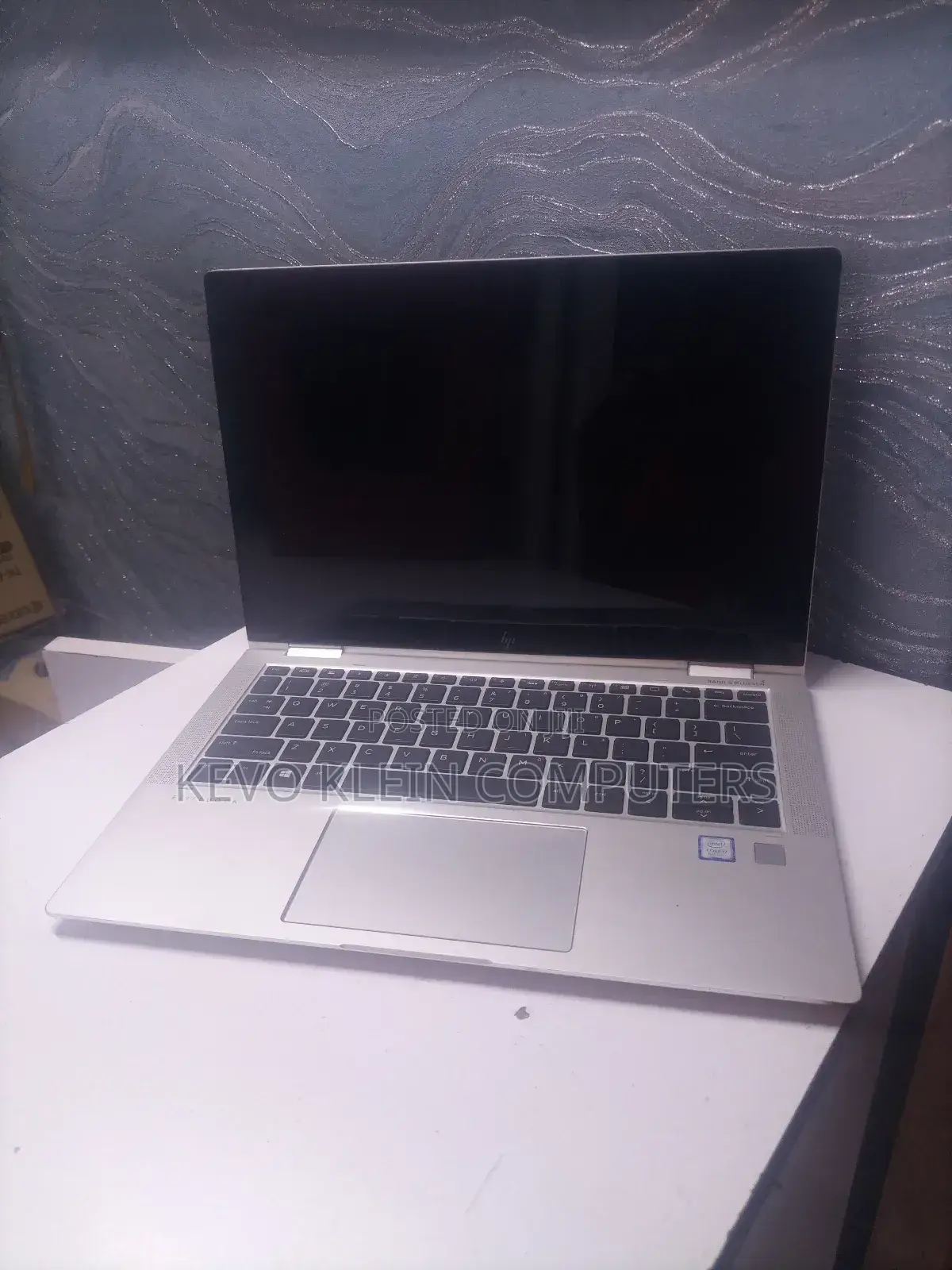 Laptop HP EliteBook 1030 8GB Intel Core i7 SSD 256GB