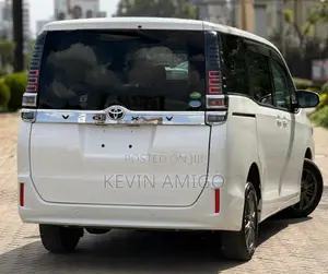 Toyota Voxy 2019 White