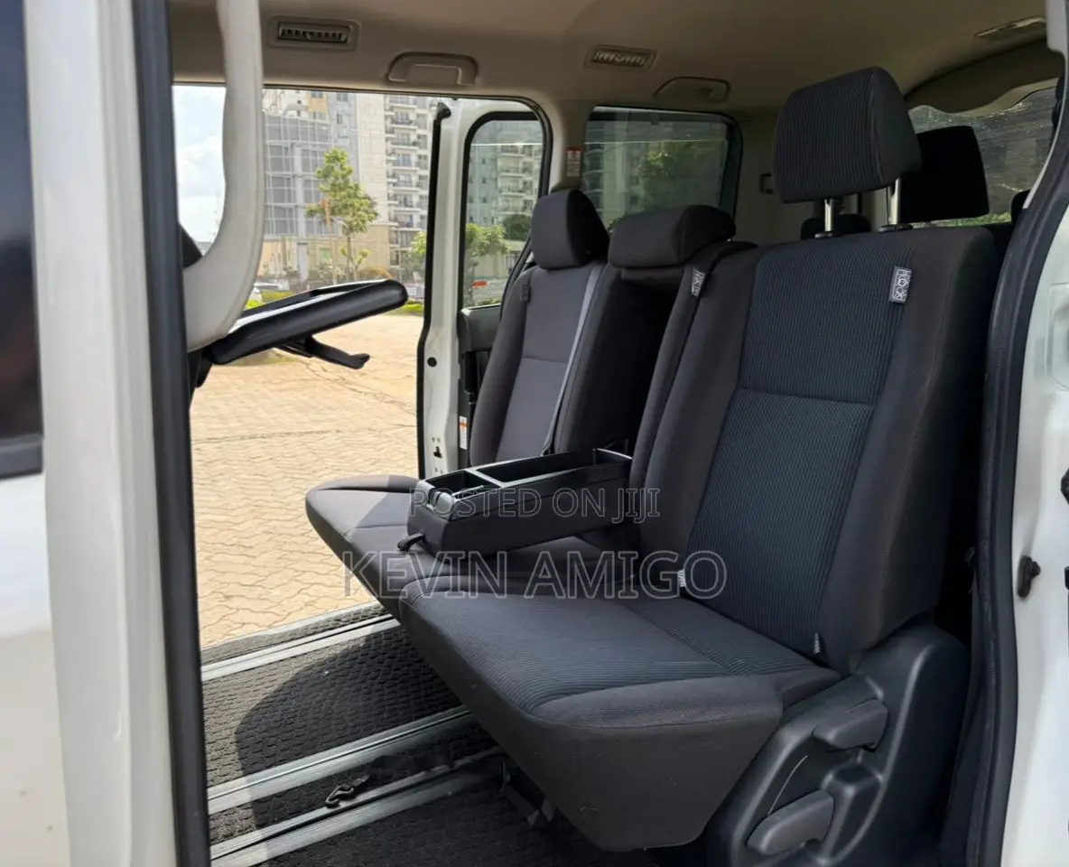 Toyota Voxy 2019 White