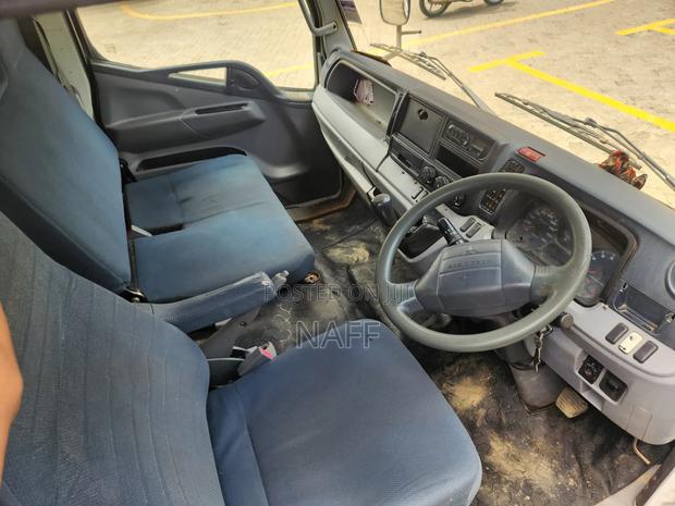 Mitsubishi Canter - thumbnail 5