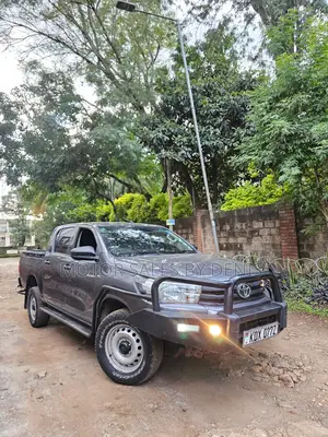 Toyota Hilux Revo Double Cab Deisel 2.4 AWD 2021 Gray