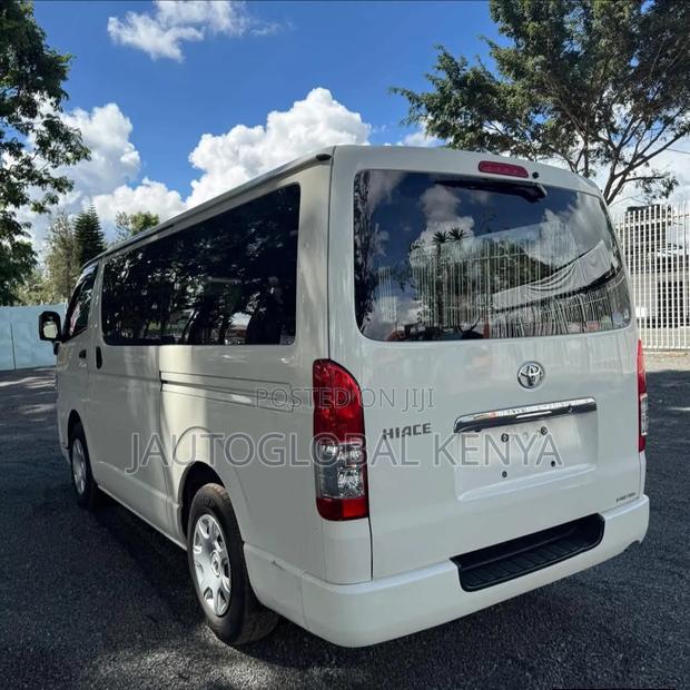 New Toyota HiAce 2019 White - thumbnail 4