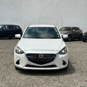 Mazda Demio 2018 White