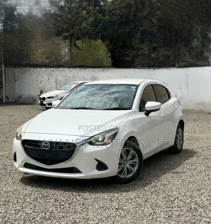 Mazda Demio 2018 White
