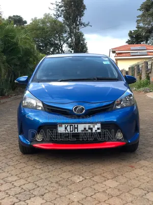 Toyota Vitz 2015 Blue