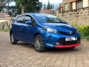 Toyota Vitz 2015 Blue