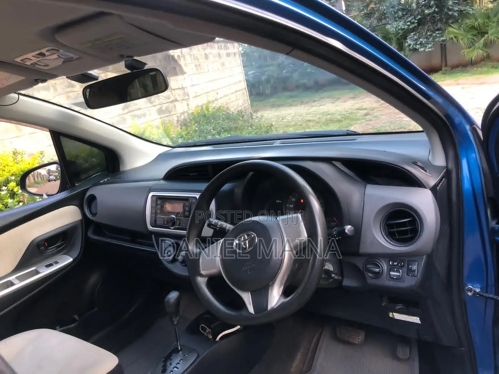 Toyota Vitz 2015 Blue