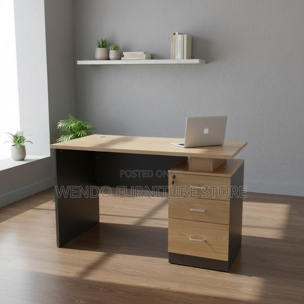 Office Desk : L9 1400mm Executive Office Desk