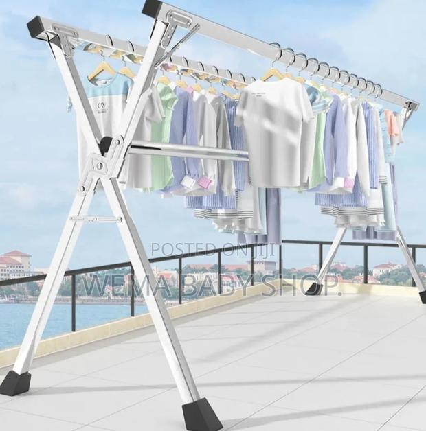 Telescopic/Retractable/Foldable Stainless Steel Laundry Rack.