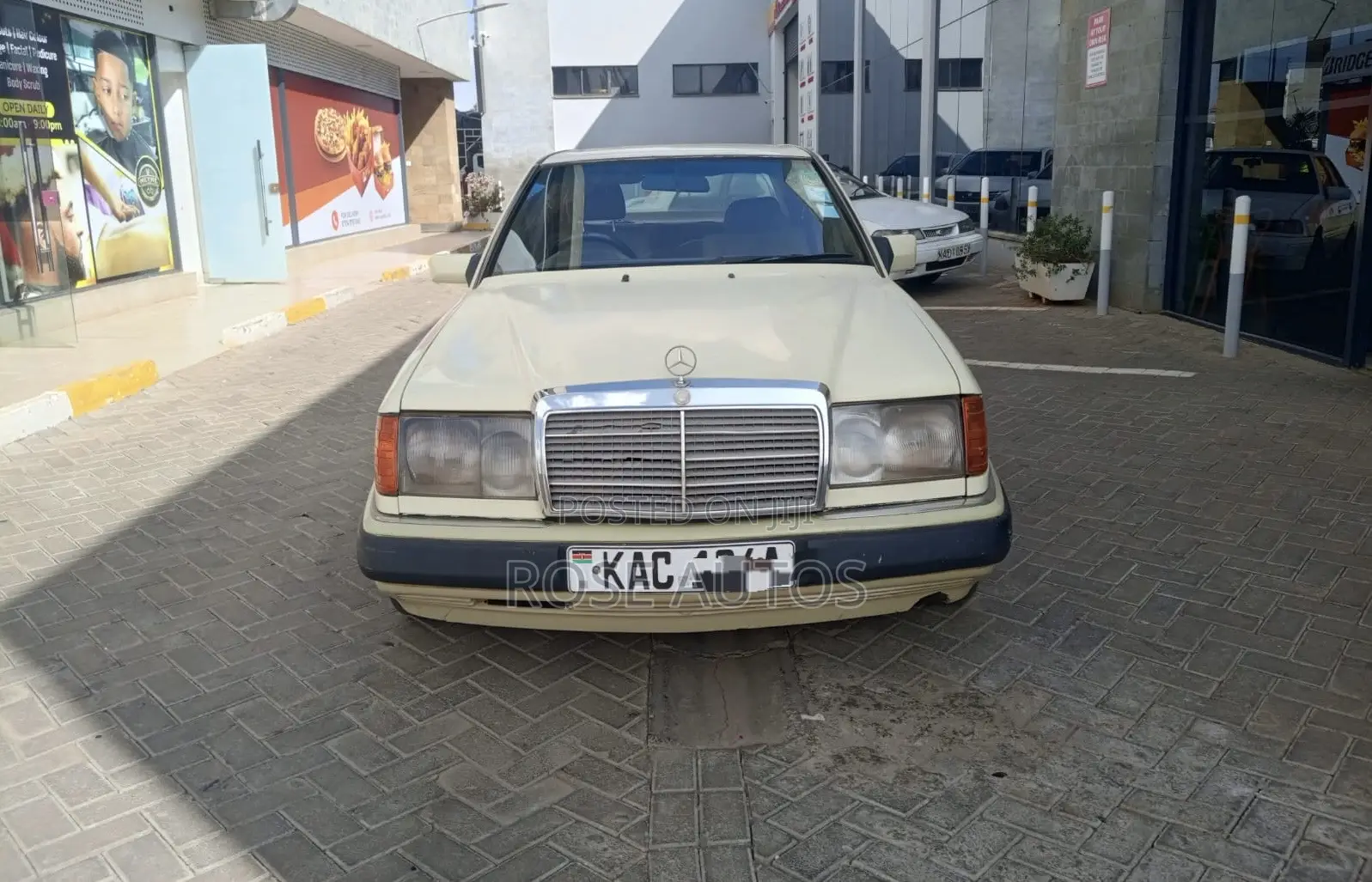 Mercedes-Benz E200 1991 Brown