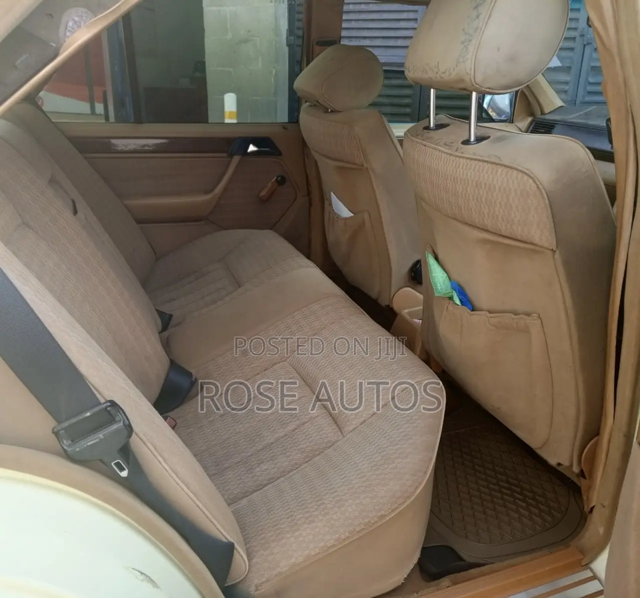 Mercedes-Benz E200 1991 Brown