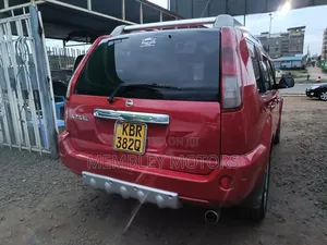 Nissan X-Trail 2.0 2006 Red