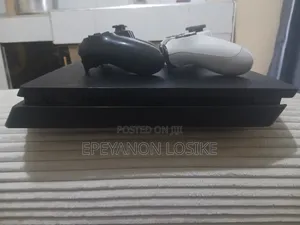 Ps 4 Slim Console
