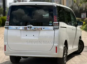 Toyota Voxy 2019 White