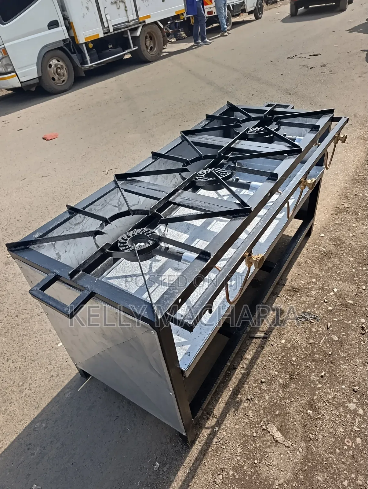 Closed Three Burner Commercial Sizes Burners