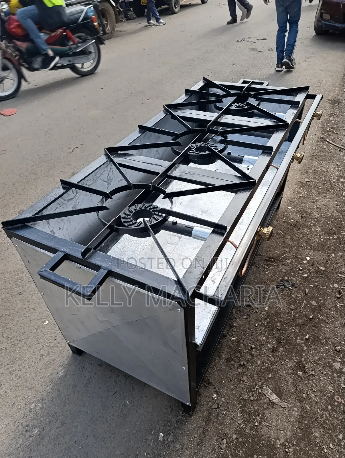 Closed Three Burner Commercial Sizes Burners