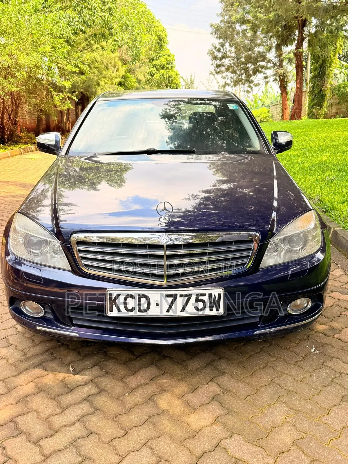 Mercedes-Benz C200 2009 Blue