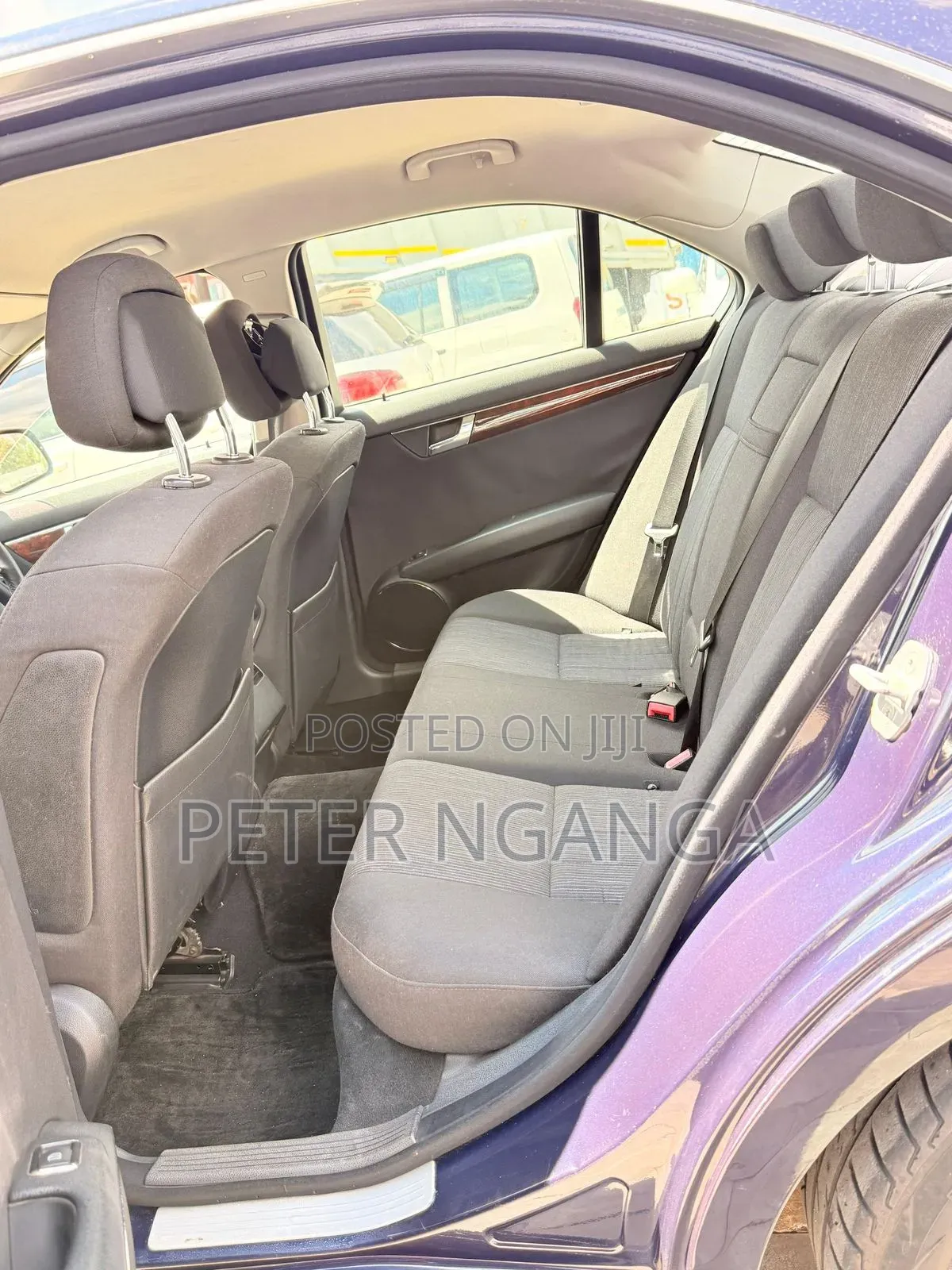Mercedes-Benz C200 2009 Blue