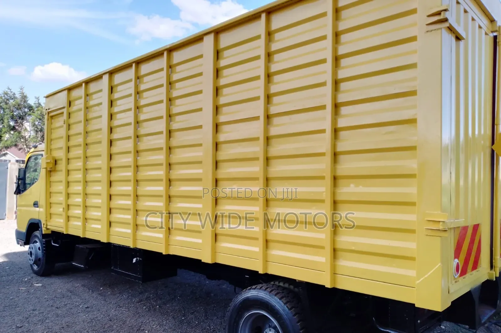 Mitsubishi Fuso 2010