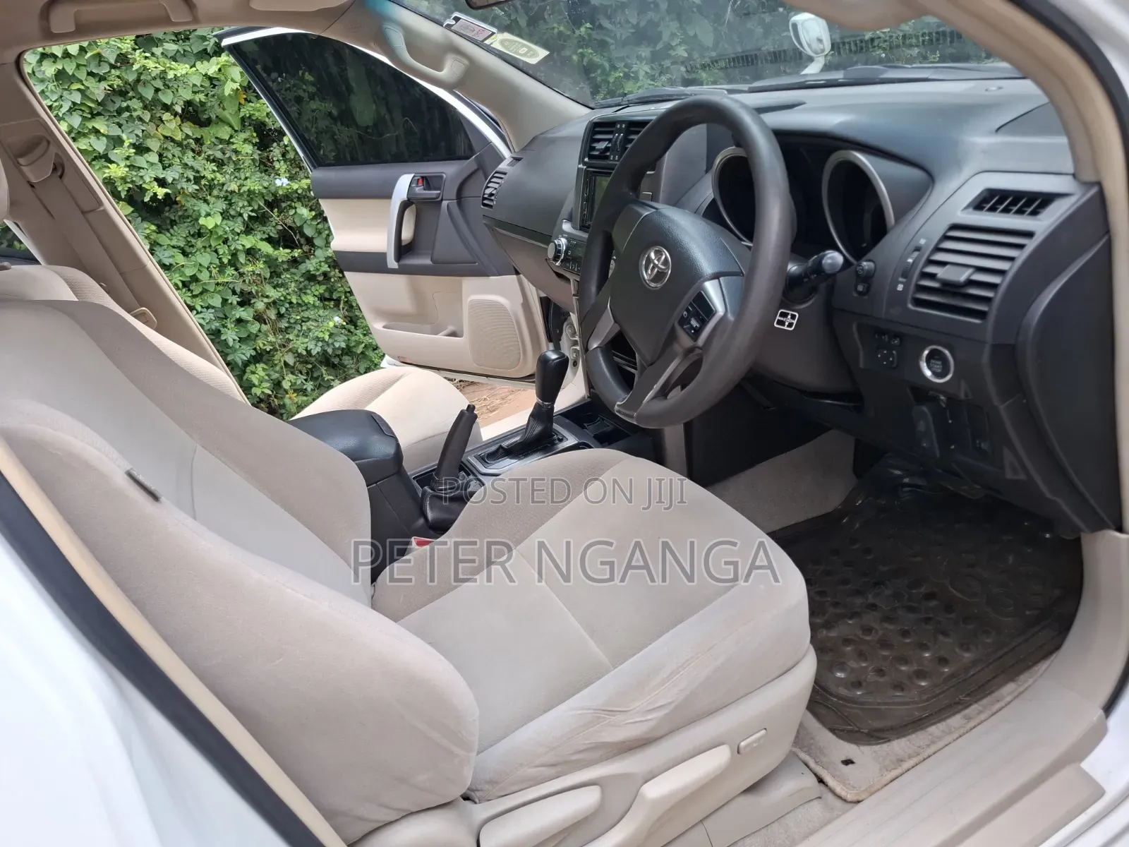 Toyota Land Cruiser Prado 2.7 i 2013 Off white