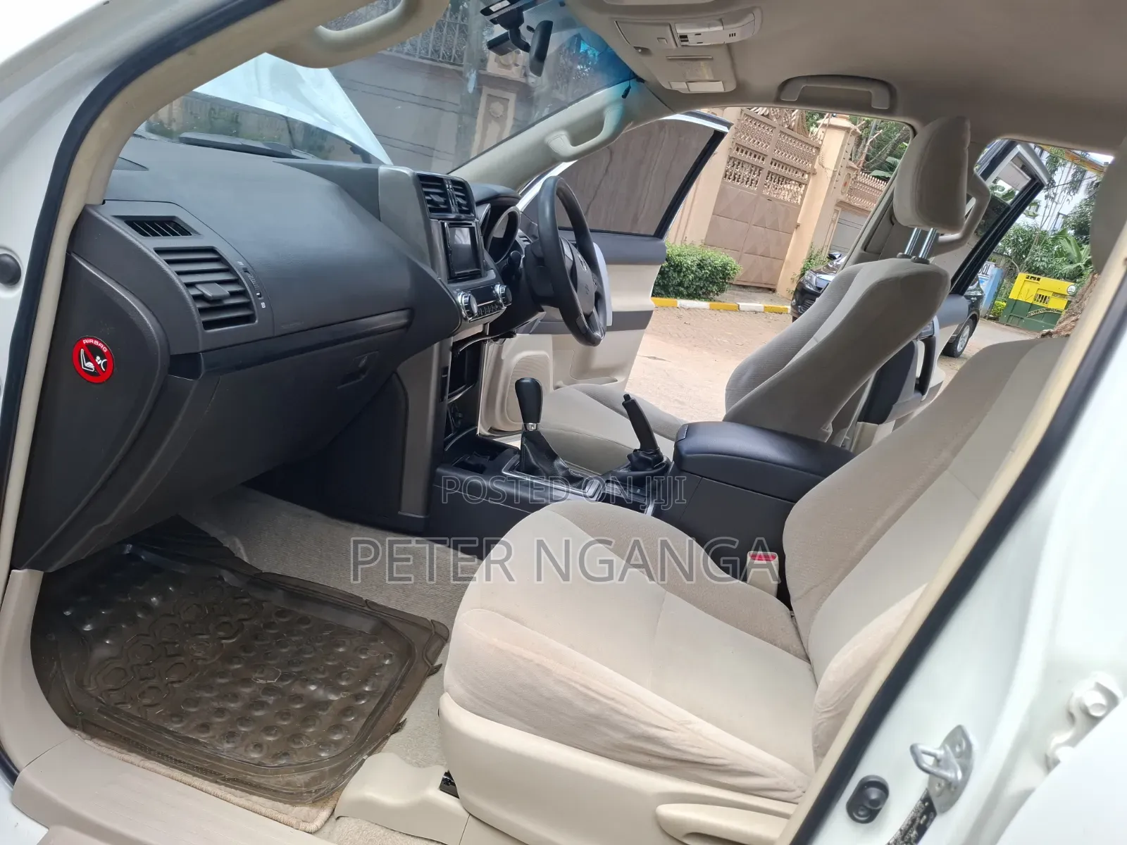 Toyota Land Cruiser Prado 2.7 i 2013 Off white