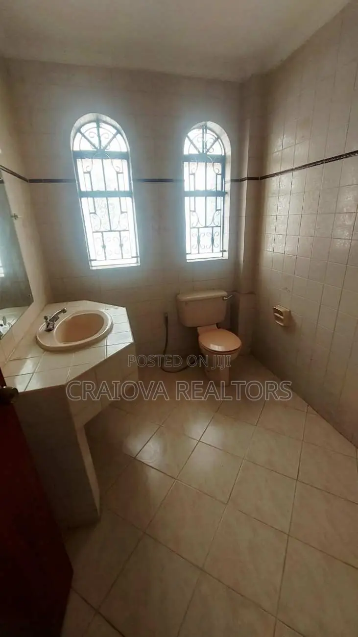 5bdrm Townhouse/Terrace in Riverside Drive for sale