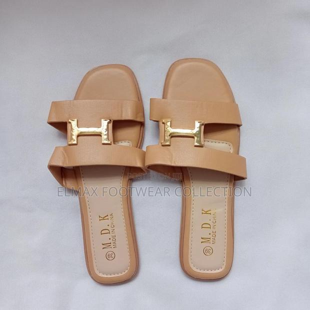 Ladies Sandals - thumbnail 2