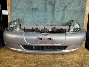 Vitz 2002/2004 Nosecut