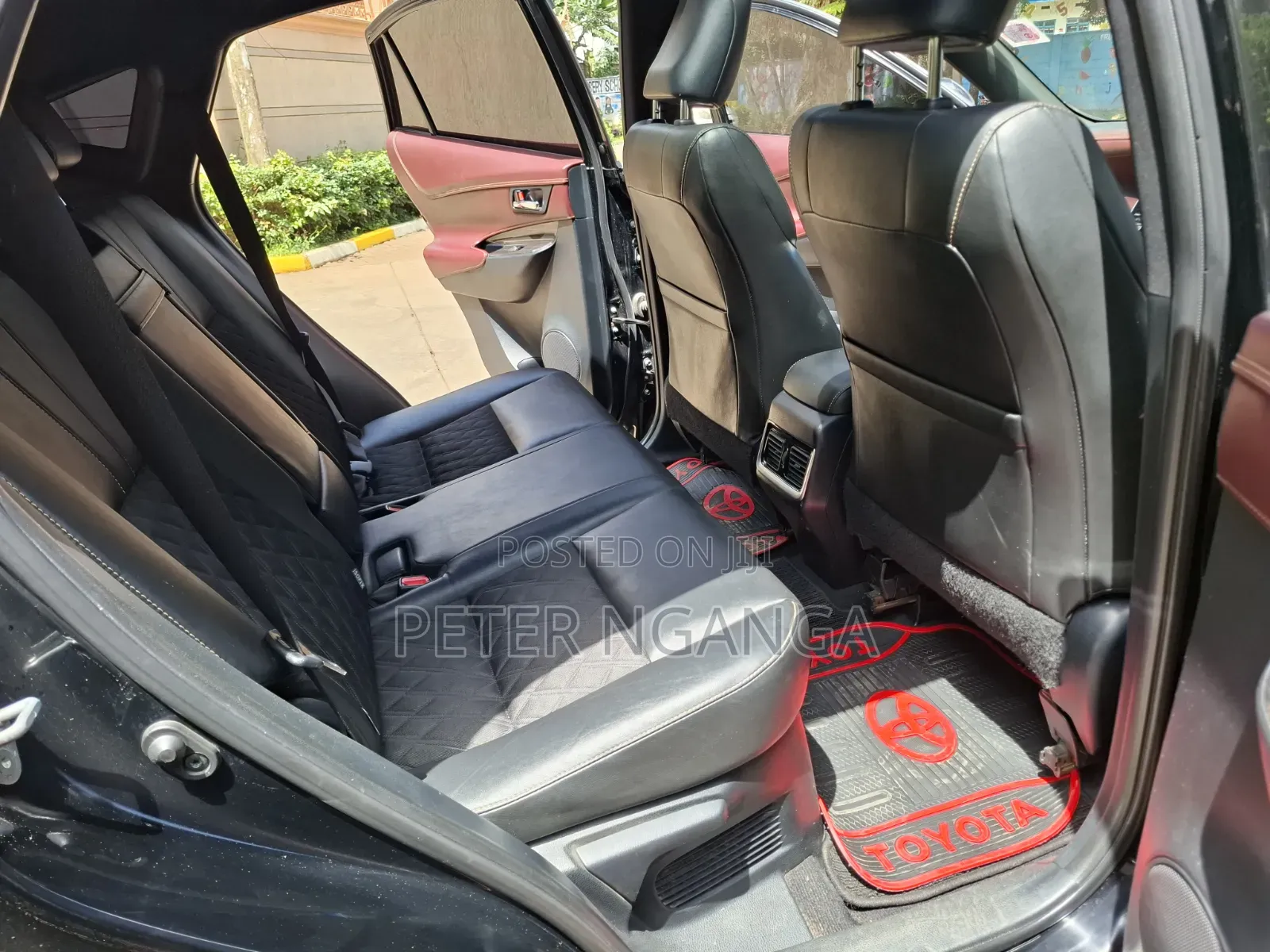 Toyota Harrier 2.0 2015 Matt Black