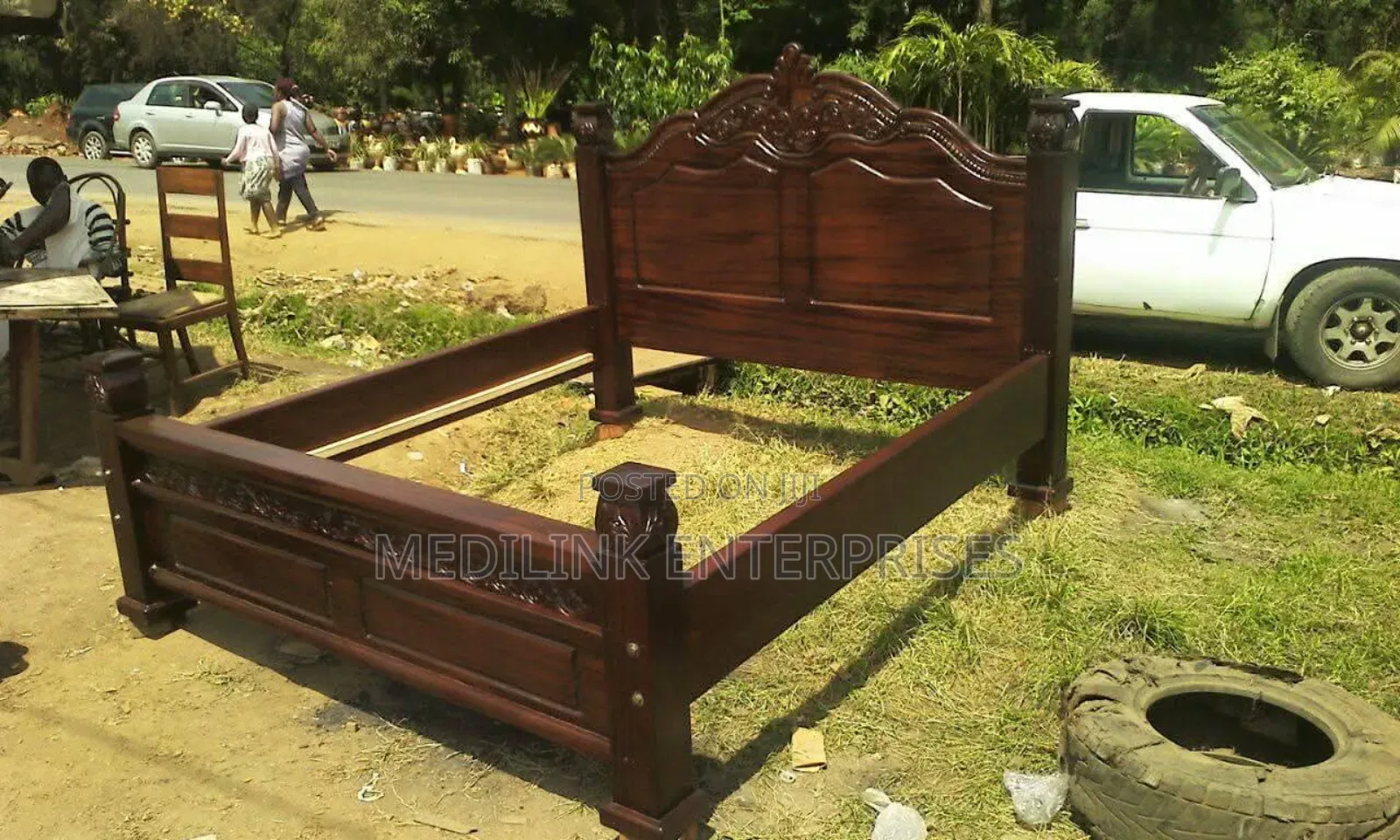 Maclays Antique 6*6 Walnut Beds Mahogany Wood