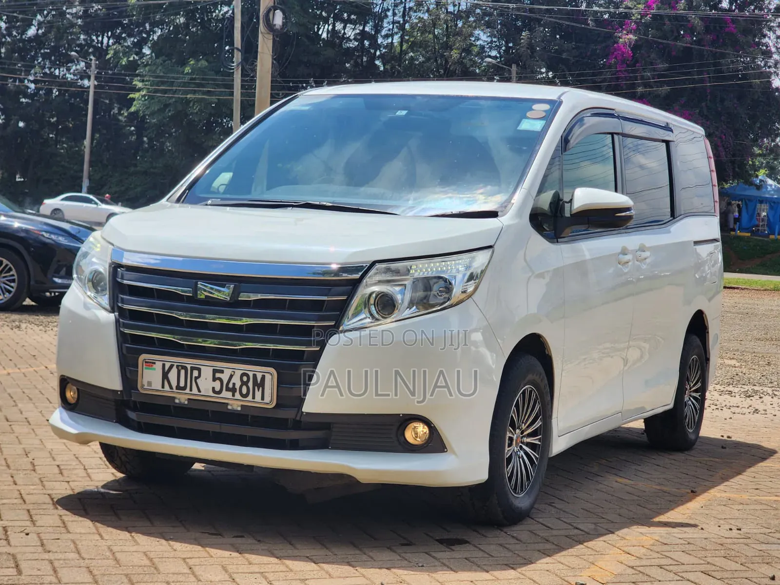 Toyota Noah 2016 White