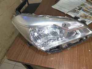 Left Headlight No 301