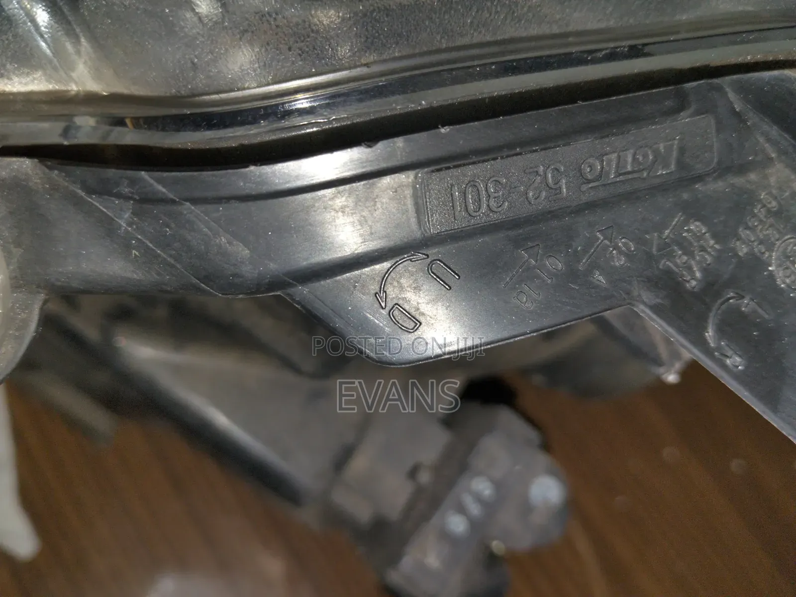 Left Headlight No 301