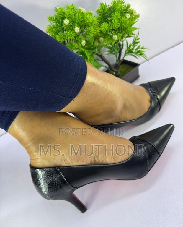 Simple Clean Kitten Heels Available Size 37-42 - thumbnail 5
