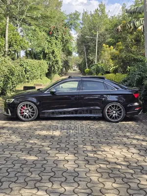 Audi RS3 2018 Black