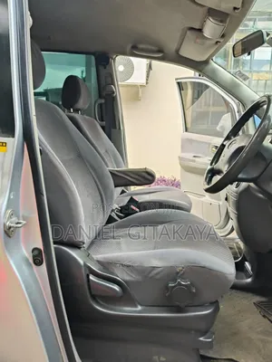Toyota Voxy 2003 Silver