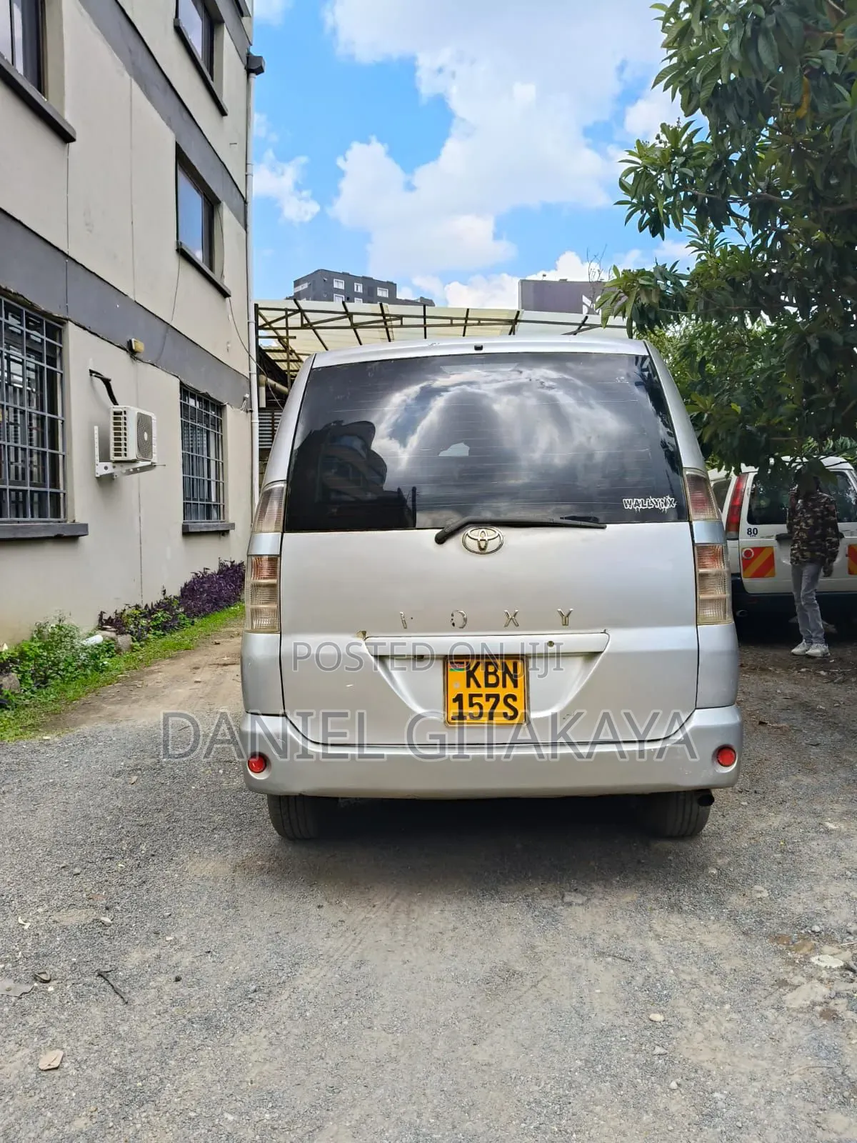 Toyota Voxy 2003 Silver