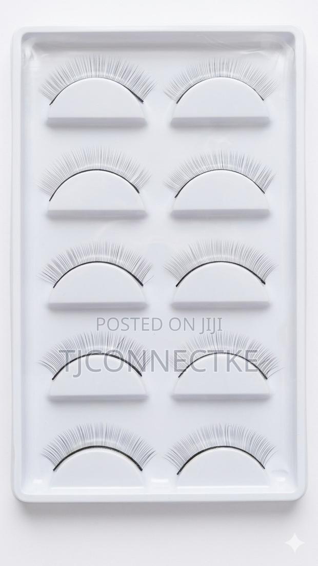 5 Pairs Natural Looking Black Eyelash Set