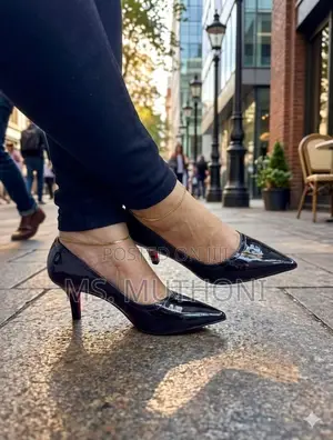 Glossy Pointed-Toe Kitten Heels Size 37-42